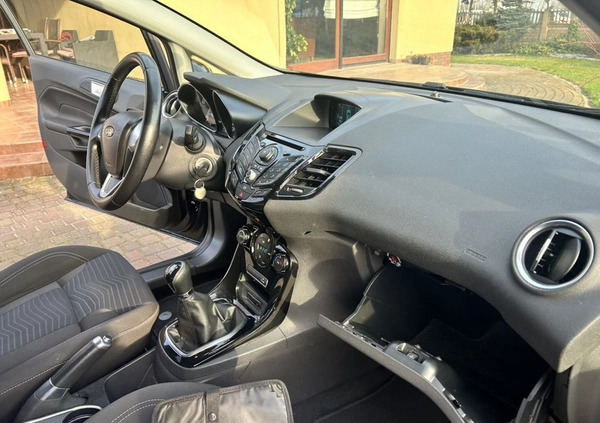 Ford Fiesta cena 24900 przebieg: 132000, rok produkcji 2013 z Mirsk małe 529